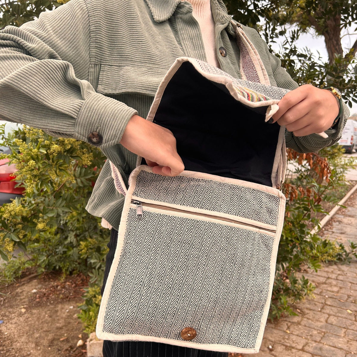 Hemp-Style Laptop Messenger Bag with Curves