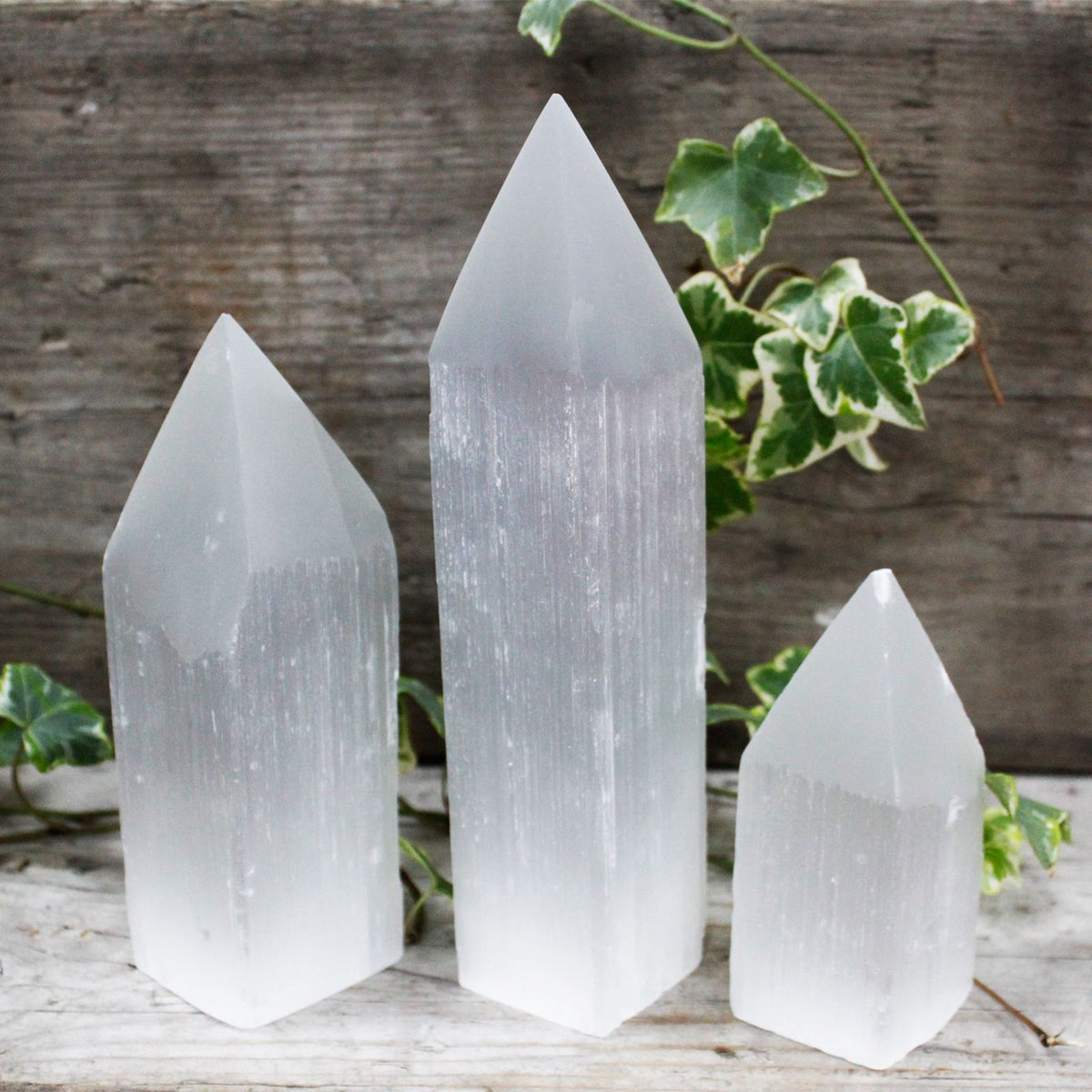 Selenite Pencil Point Tower – 10cm