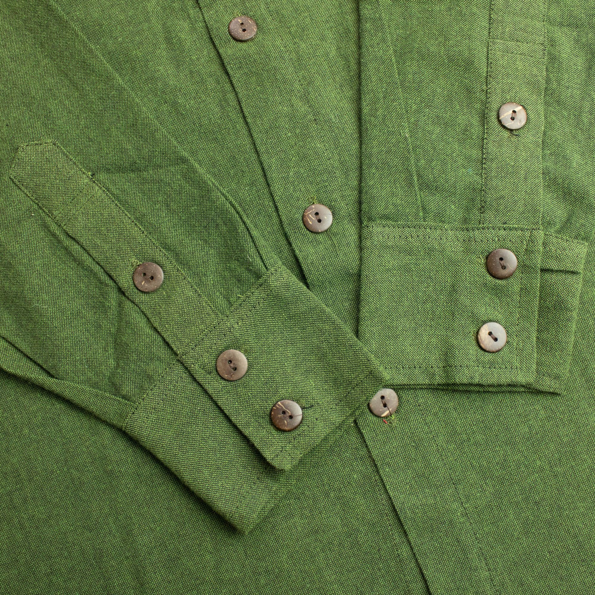 Nomad Sari Kathmandu Shirt – Forest Green, Medium