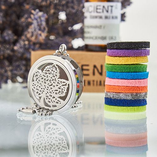 Leaf Aromatherapy Necklace – 30mm