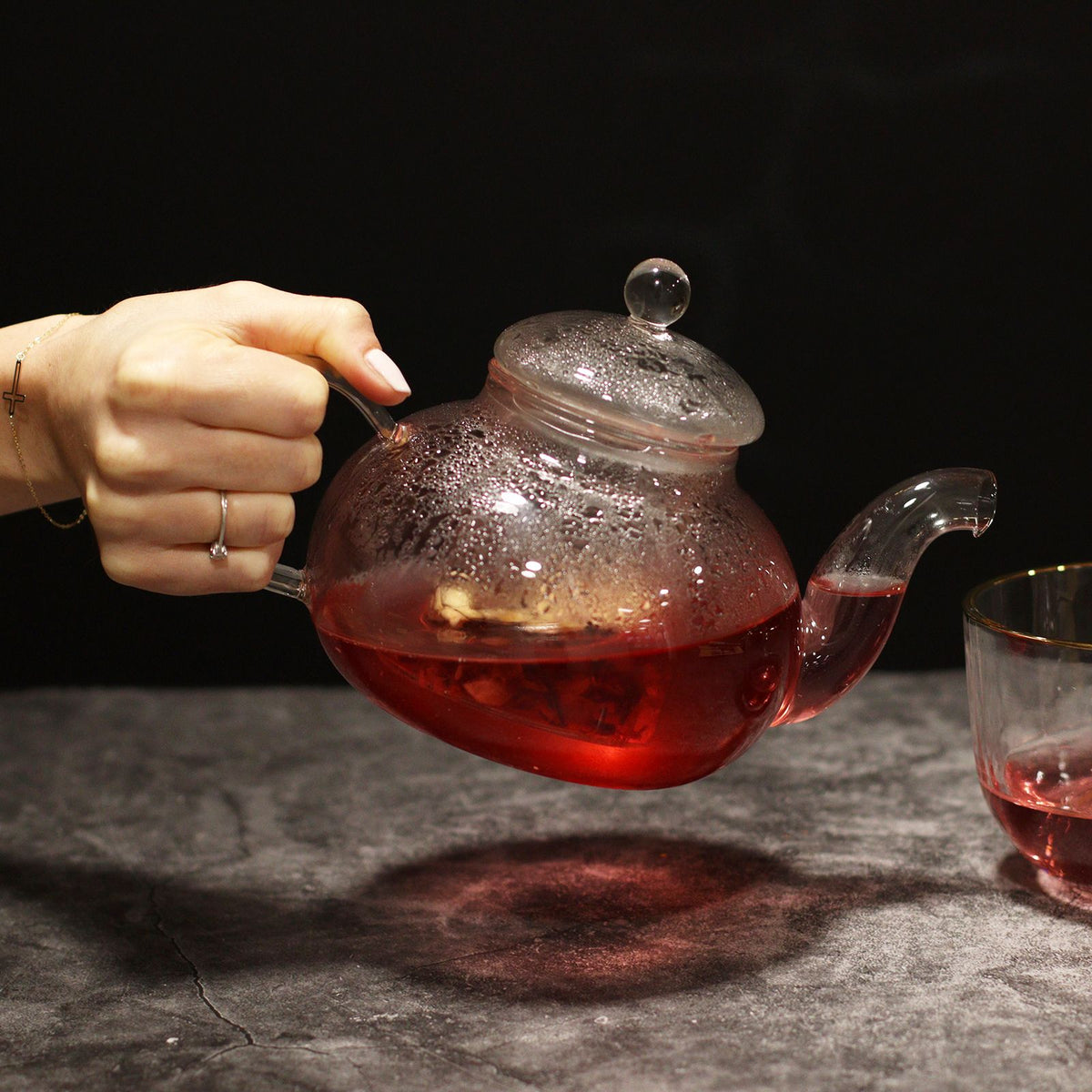 Round Glass Infuser Teapot with Pearl Detail – 800ml