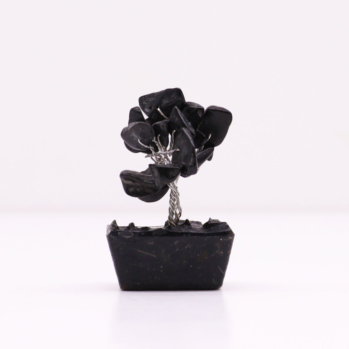 Black Agate Gemstone Tree on Orgonite Base – 15 Stones