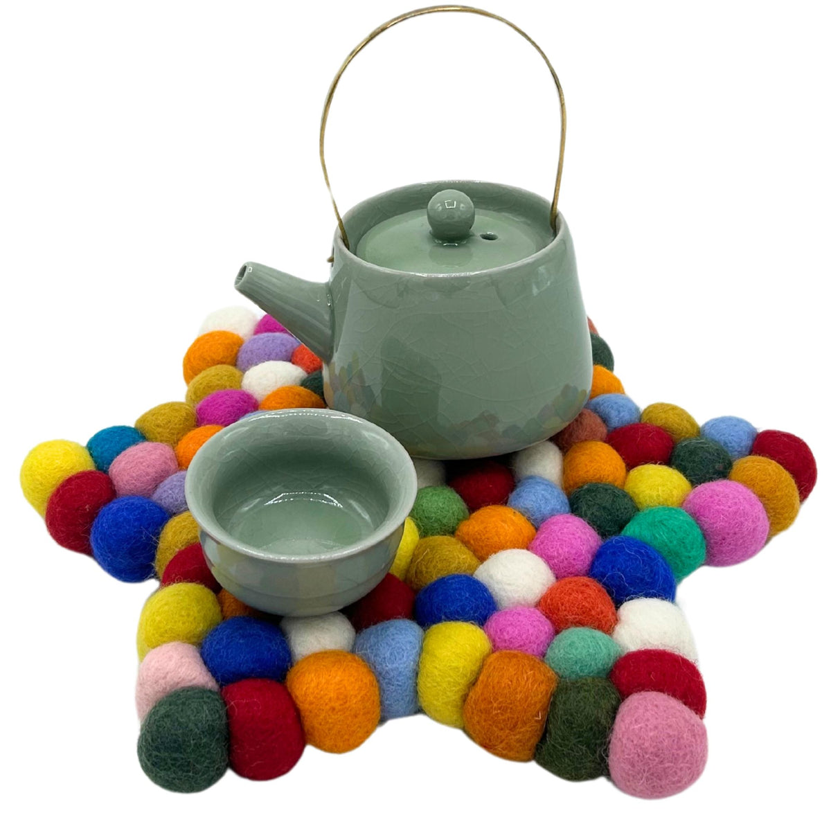 Multicoloured Felt Ball Star Centre Mat
